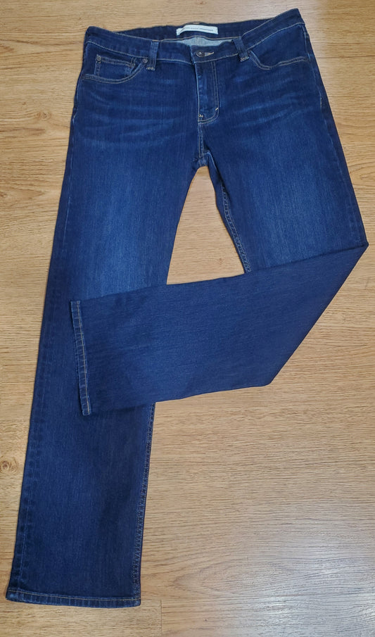 "Denver Hayes" Straight Leg Stretch Jeans