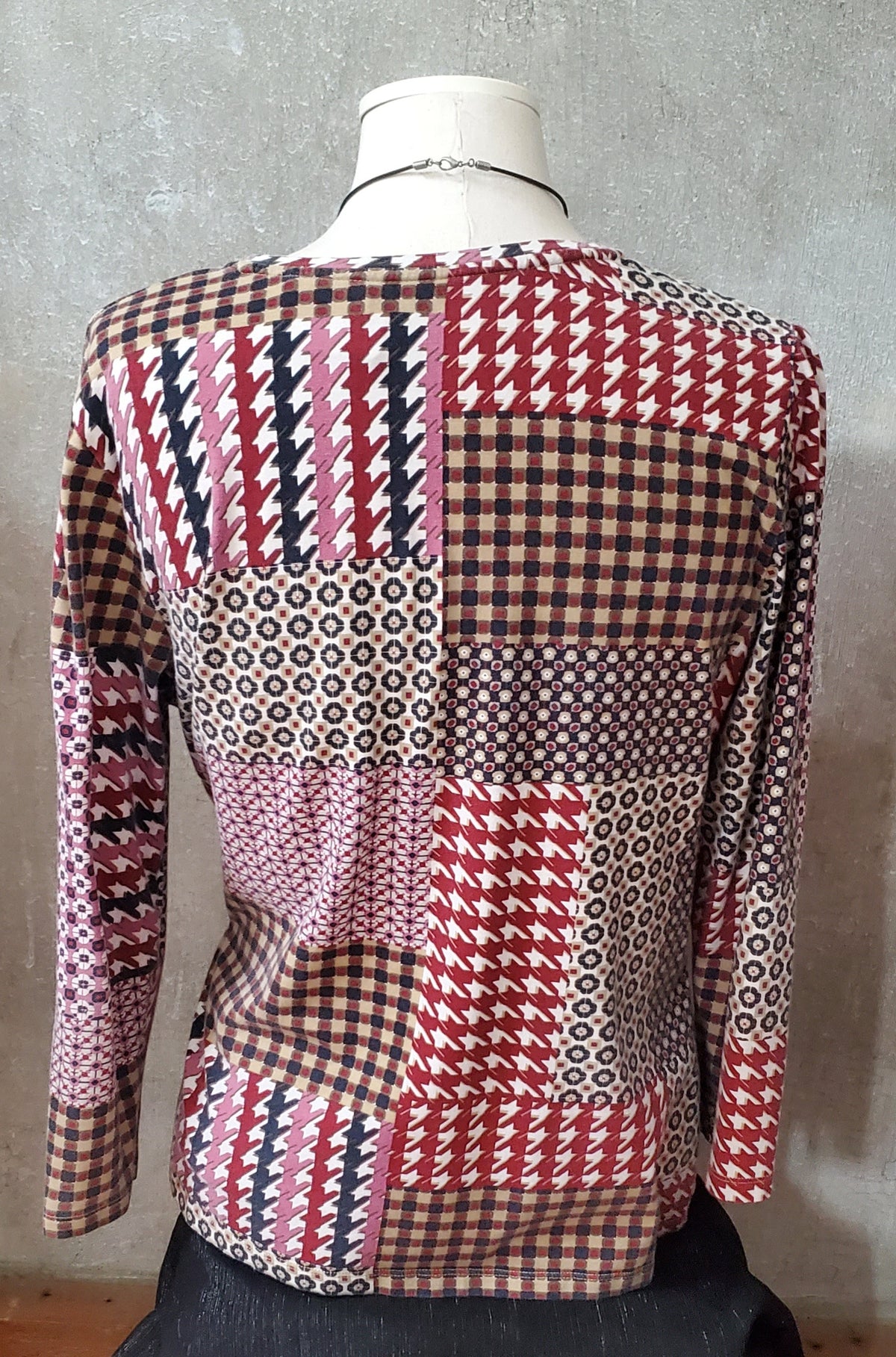 "Alia" Long Sleeve Printed T