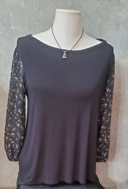 "Pebble and Stone" Printed Sheer Three Quarter Sleeve T