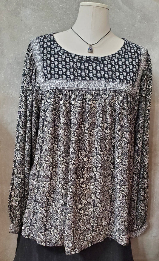 "Gap" Long Sleeve Paisley Peasant Blouse
