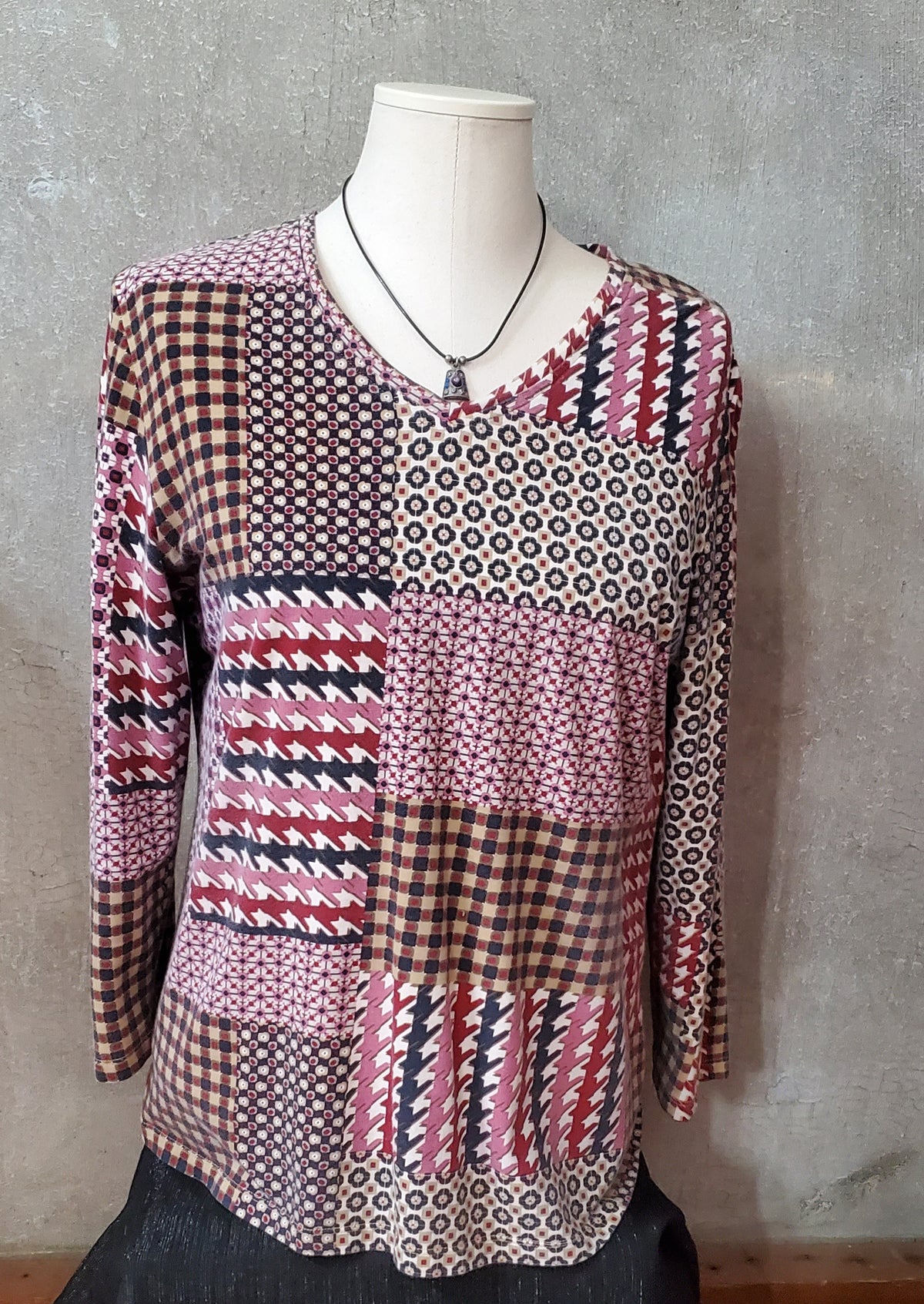 "Alia" Long Sleeve Printed T